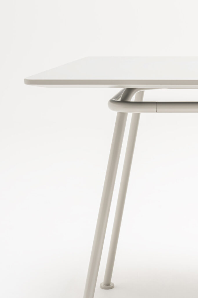 new-school MDD — Partner Meble